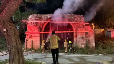 حريق بمبنى آثري مهجور في جلجولية